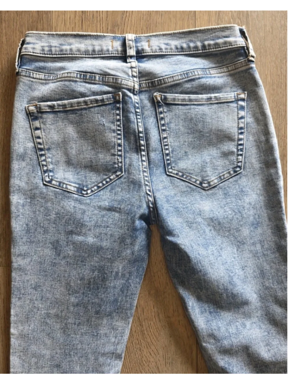 Free People Skinny Jeans 27x26 Acid Wash Distressed Raw Hem Ankle Boho Y2K Indie